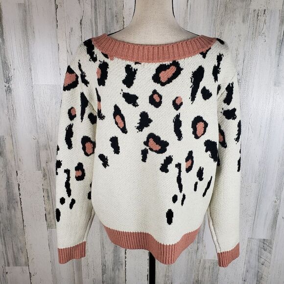 Cozy Casual Leopard Cheetah Sweater Sz M/L - Picture 6 of 9